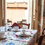 Cuccumiao Guest house
